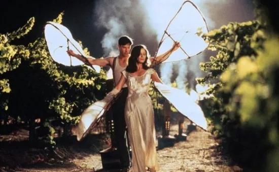 云中漫步在线观看,云端奇遇，梦幻之旅  第1张